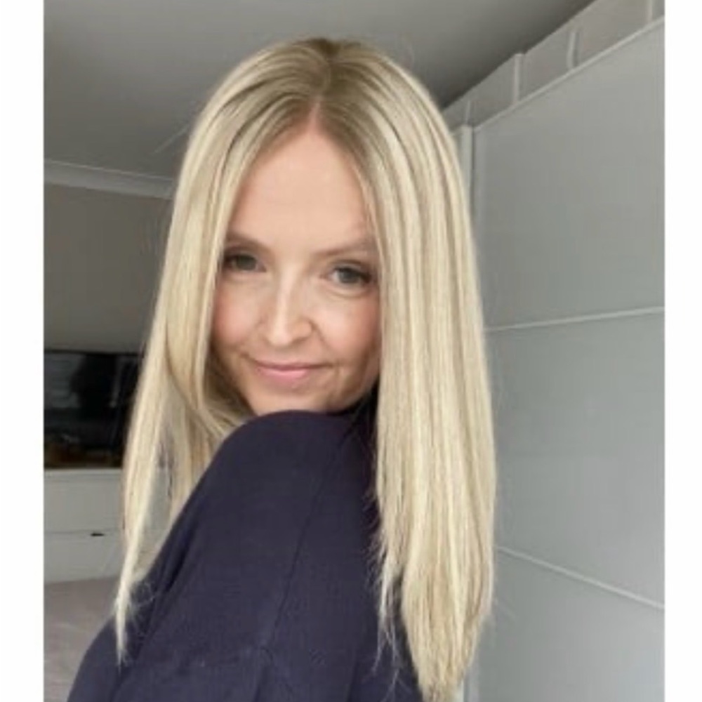 Uniwigs Topper Gorgeous soft human hair-Blonde -Closed Lace-14” Human Hair!!